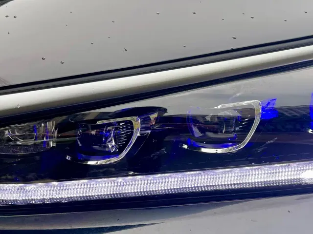 BYD Tang — Фото автомобиля 10