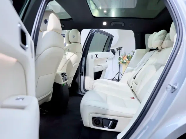Li Auto L7 — Фото автомобиля 11