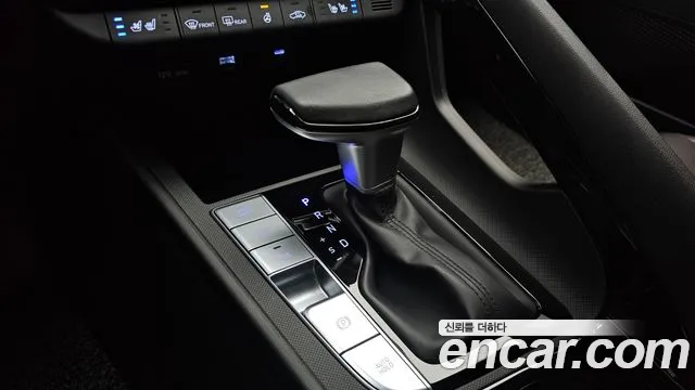 Hyundai Avante CN7 — Фото автомобиля 12