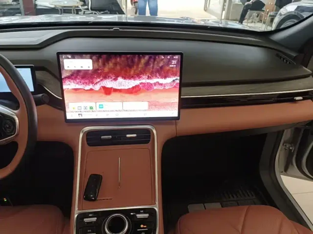 Geely Galaxy L6 — Фото автомобиля 12