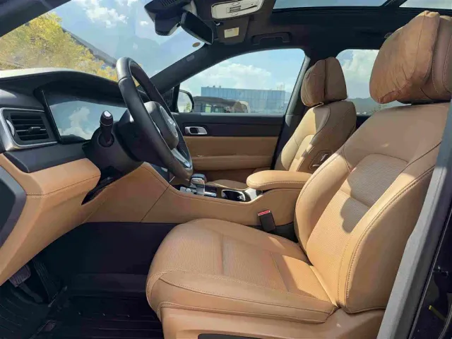 Li Auto ONE — Фото автомобиля 4