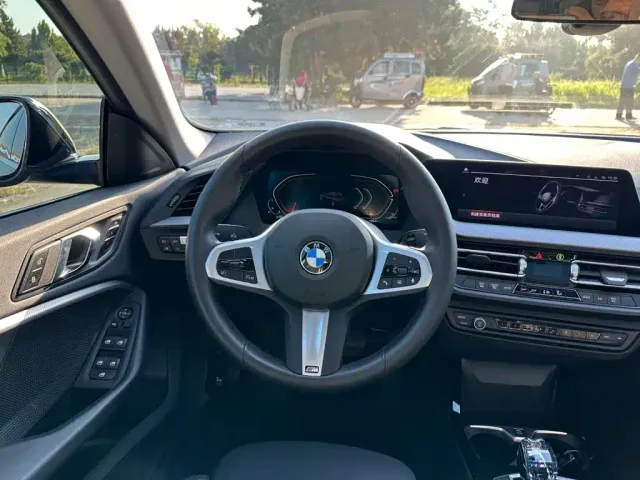 BMW 2 Series — Фото автомобиля 21