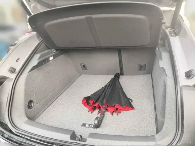 Audi E5 Sportback — Фото автомобиля 5