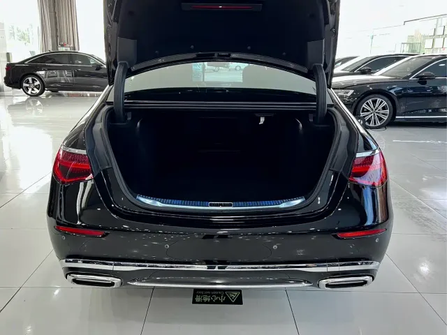 Mercedes-Benz Maybach S-Class — Фото автомобиля 29
