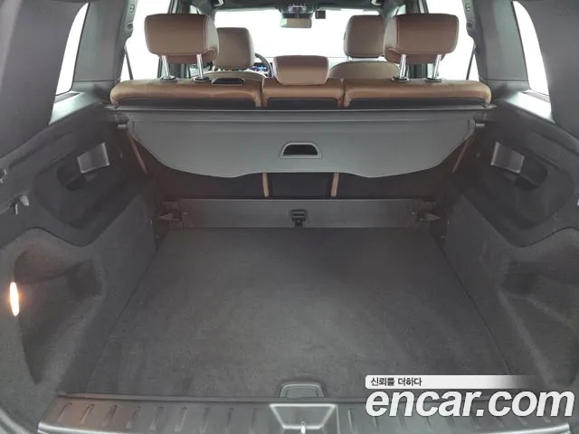 Mercedes-Benz GLB-Class — Фото автомобиля 11