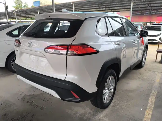 Toyota Corolla Cross — Фото автомобиля 6