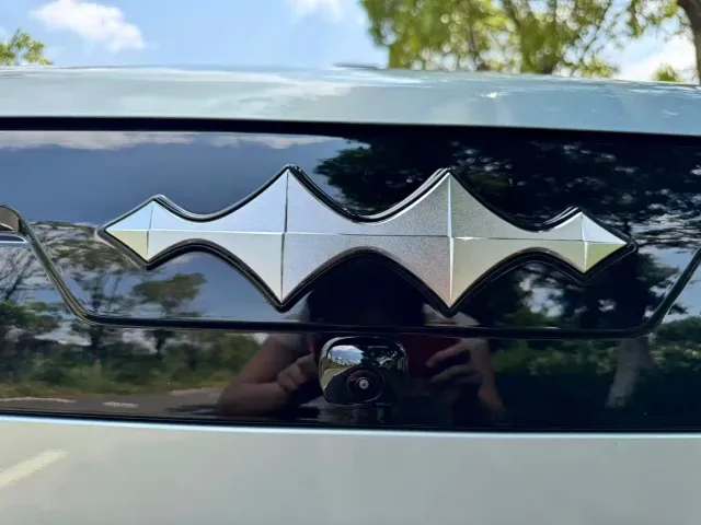 BYD FangChengBao Titanium 7 — Фото автомобиля 12