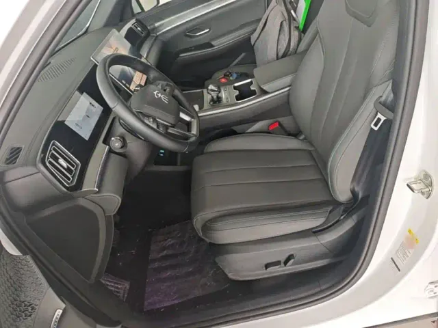 BYD Song Pro — Фото автомобиля 14
