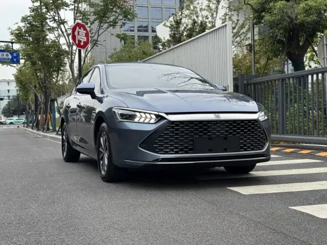 BYD Qin PLUS — Фото автомобиля 3