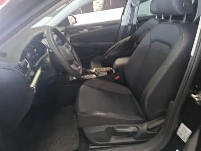 Volkswagen Passat — Фото автомобиля 14