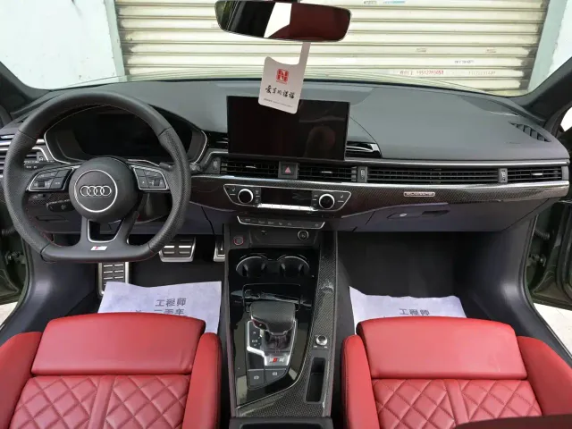 Audi S4 — Фото автомобиля 9