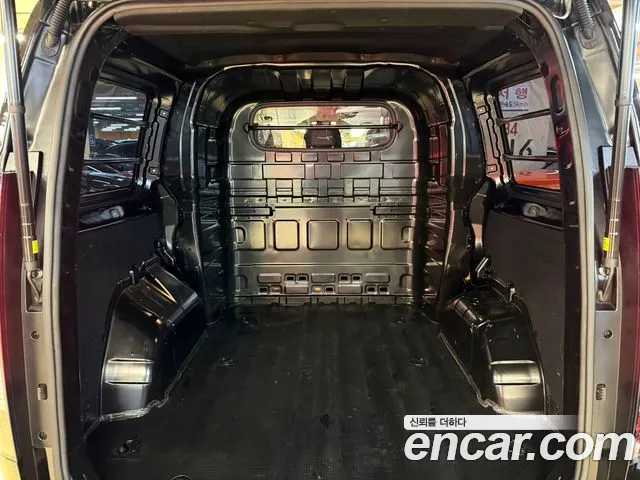 Hyundai Staria — Фото автомобиля 20
