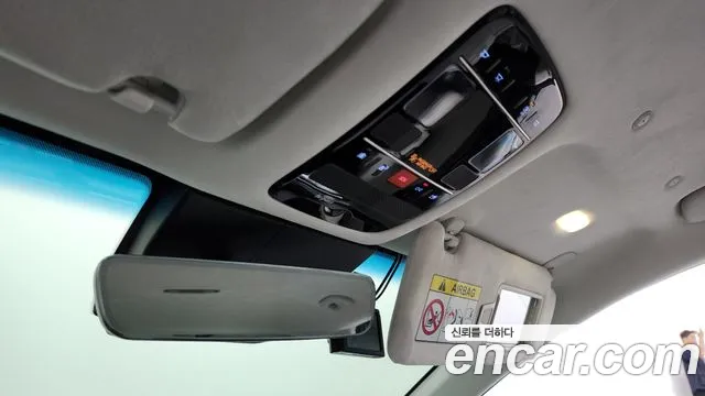 Hyundai Grandeur Grandeur (GN7) 2.5 Бензин 2WD — Фото автомобиля 6