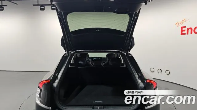 Kia EV6 — Фото автомобиля 15