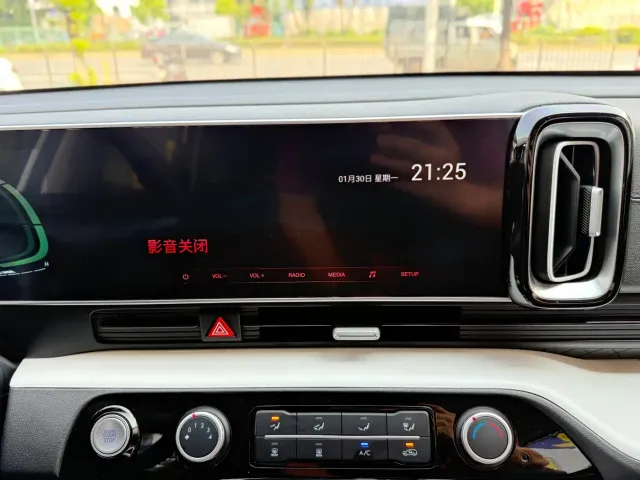Hyundai ix35 — Фото автомобиля 10