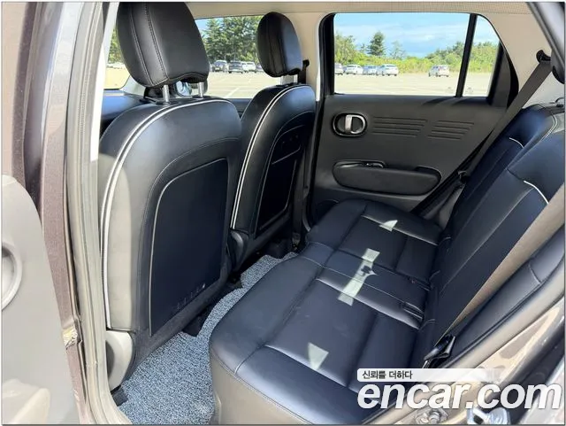 Hyundai Casper — Фото автомобиля 12