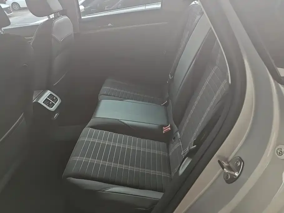 Volkswagen Lavida 2022 280TSI DSG Comfort Edition — Фото автомобиля 11