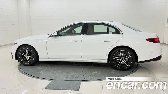 Mercedes-Benz E-Class W214 — Фото автомобиля 3