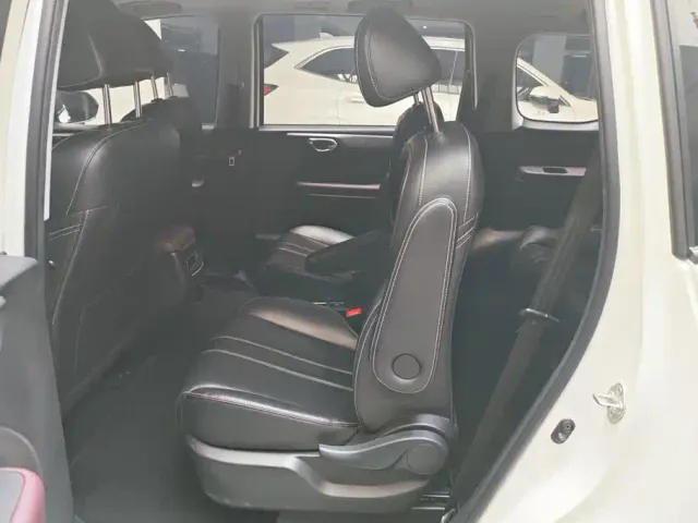 GAC Trumpchi M6 — Фото автомобиля 11