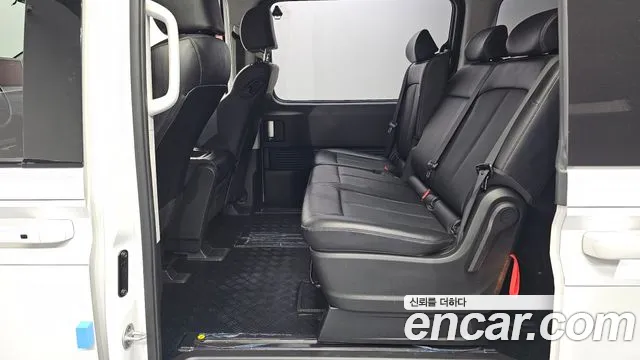 Hyundai Staria Staria Tourer 11 мест — Фото автомобиля 11