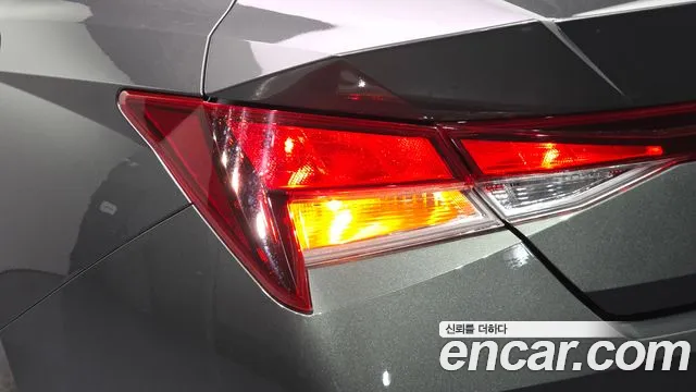 Hyundai AVANTE Avante (CN7) — Фото автомобиля 23