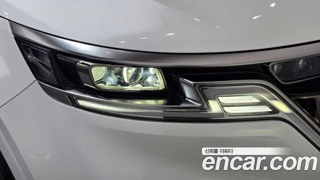 Kia Carnival — Фото автомобиля 7