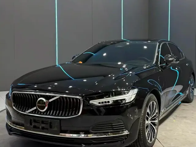 Фотография автомобиля — Volvo S90