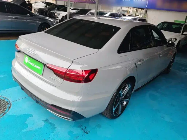 Audi A4L — Фото автомобиля 6