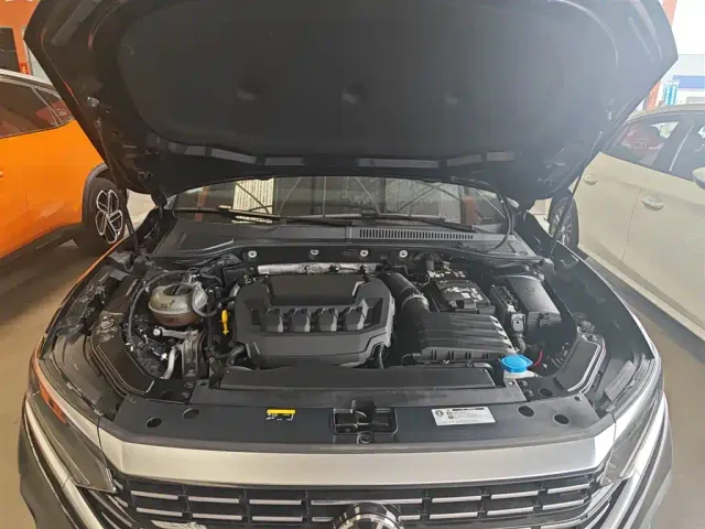 Volkswagen Passat — Фото автомобиля 19