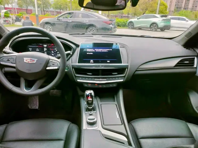 Cadillac CT5 — Фото автомобиля 25