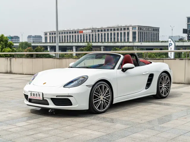 Porsche 718 — Фото автомобиля 2