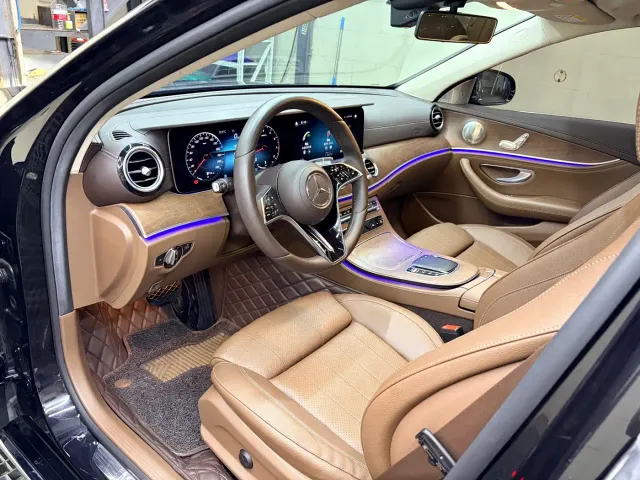 Mercedes-Benz E-Class — Фото автомобиля 6