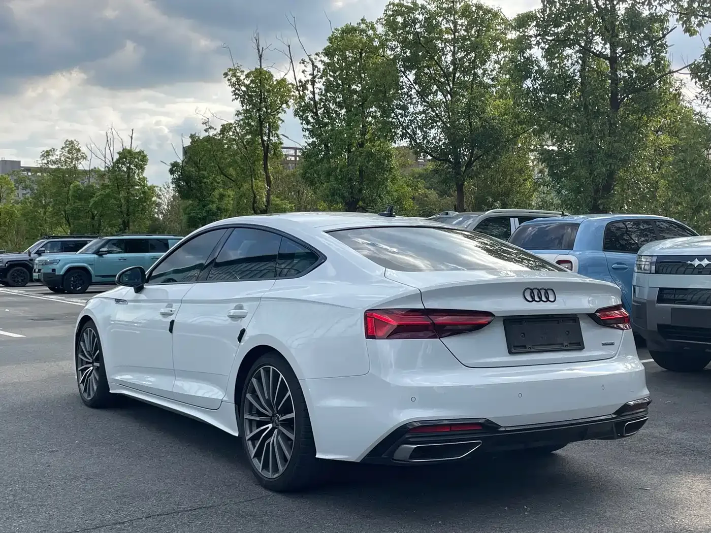 Audi Audi A5 (Import) 2023 Sportback 40 TFSI quattro Luxury Dynamic — Фото автомобиля 16