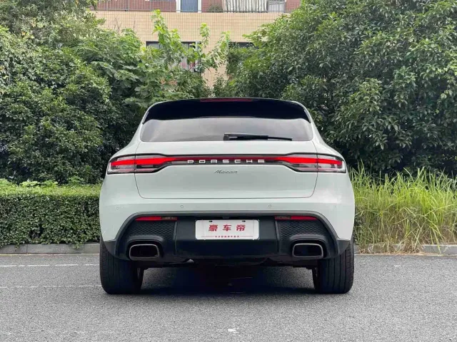 Porsche Macan — Фото автомобиля 9
