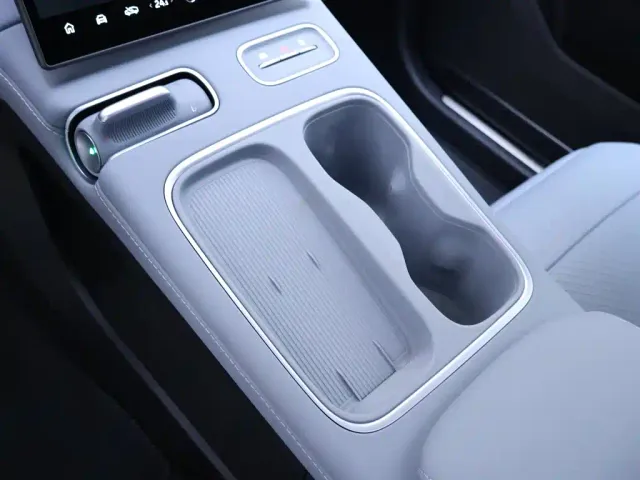 Nio EC6 — Фото автомобиля 12