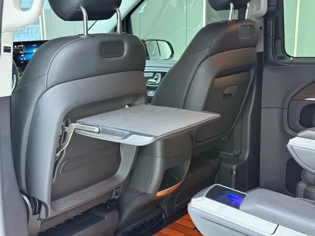 Mercedes-Benz V-Class — Фото автомобиля 10
