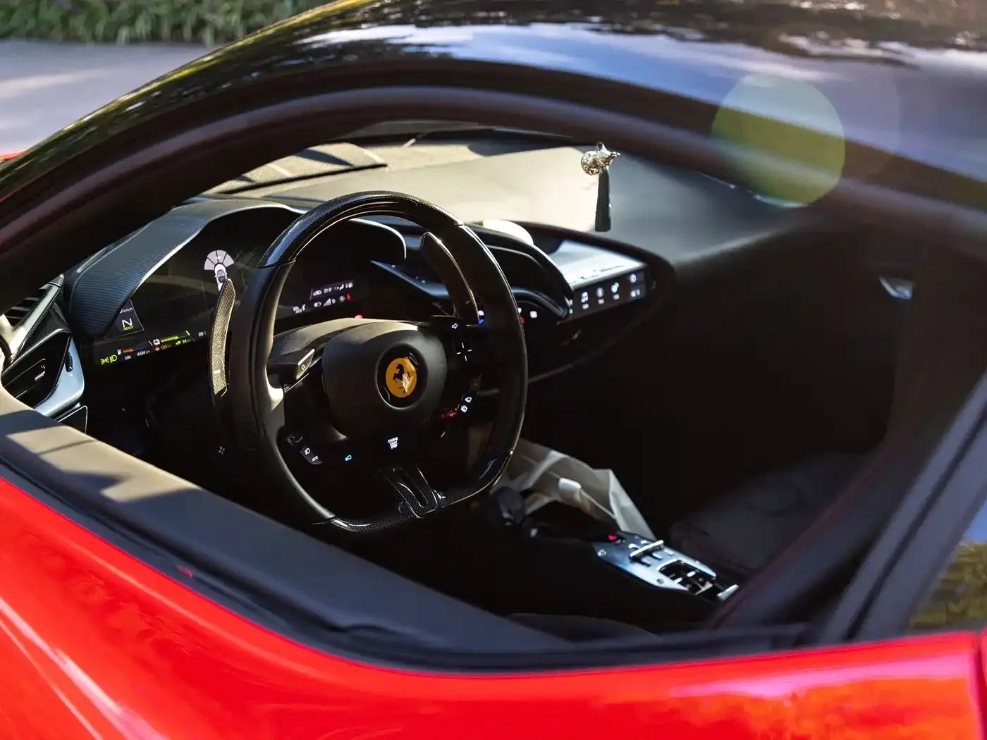 Ferrari SF90 2020 3.9T V8 Stradale — Фото автомобиля 11