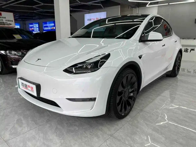 Фотография автомобиля — Tesla Model Y