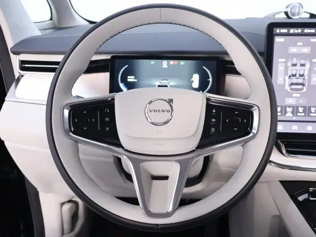 Volvo Volvo EM90 2025 Ultra Six-Seater — Фото автомобиля 16