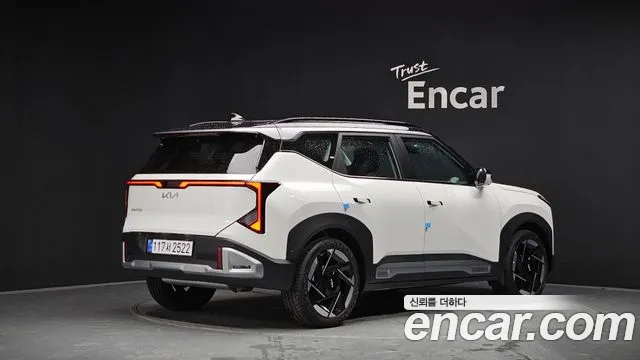 Kia Seltos Seltos 2 поколение Бензин 1.6T 2WD — Фото автомобиля 2
