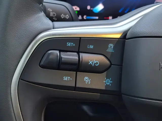 Ford Edge — Фото автомобиля 28