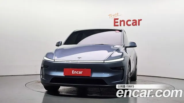 Tesla Model Y — Фото автомобиля 3