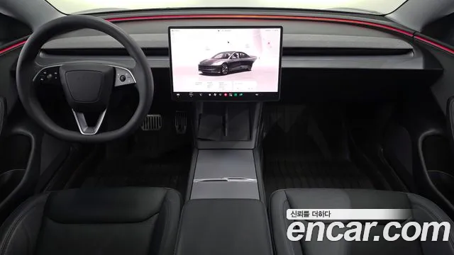 Tesla Model 3 — Фото автомобиля 10