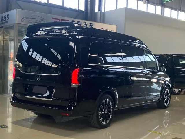 Mercedes-Benz V-Class — Фото автомобиля 19