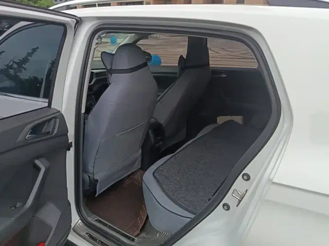 Volkswagen T-Cross — Фото автомобиля 11