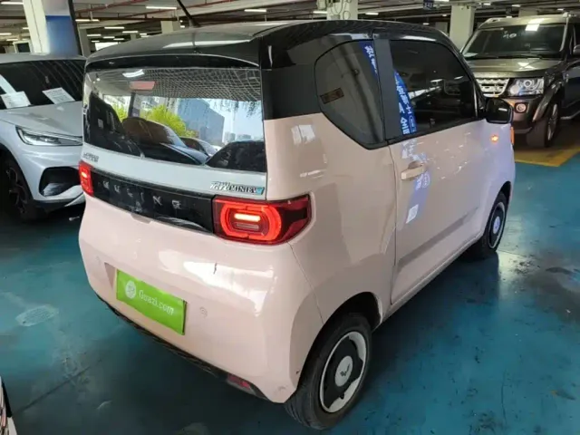 Wuling Hongguang Mini EV — Фото автомобиля 6