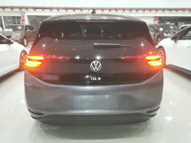 Volkswagen ID.3 — Фото автомобиля 5