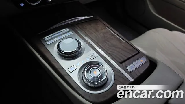Genesis G80 RG3 — Фото автомобиля 12
