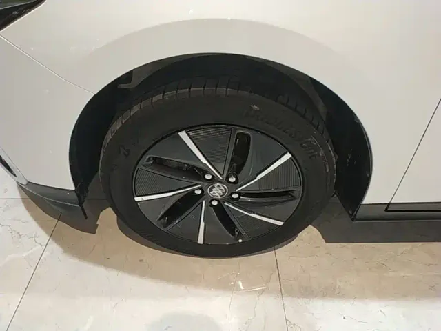 Buick Velite 6 — Фото автомобиля 22