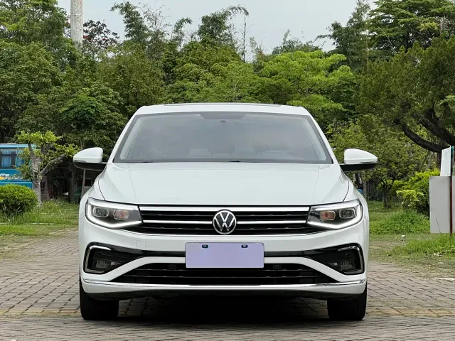 Volkswagen Bora — Фото автомобиля 2